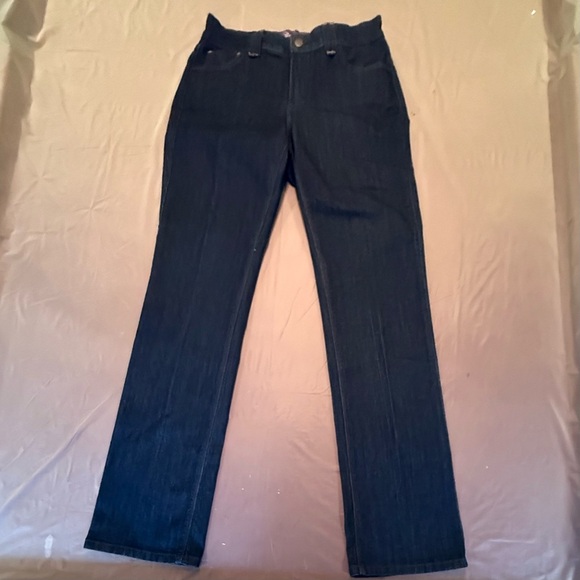 NWOT NYDJ Slim Straight Leg Dark Wash Women’s Denim Jeans Size 6 MSRP $129 - Picture 2 of 9